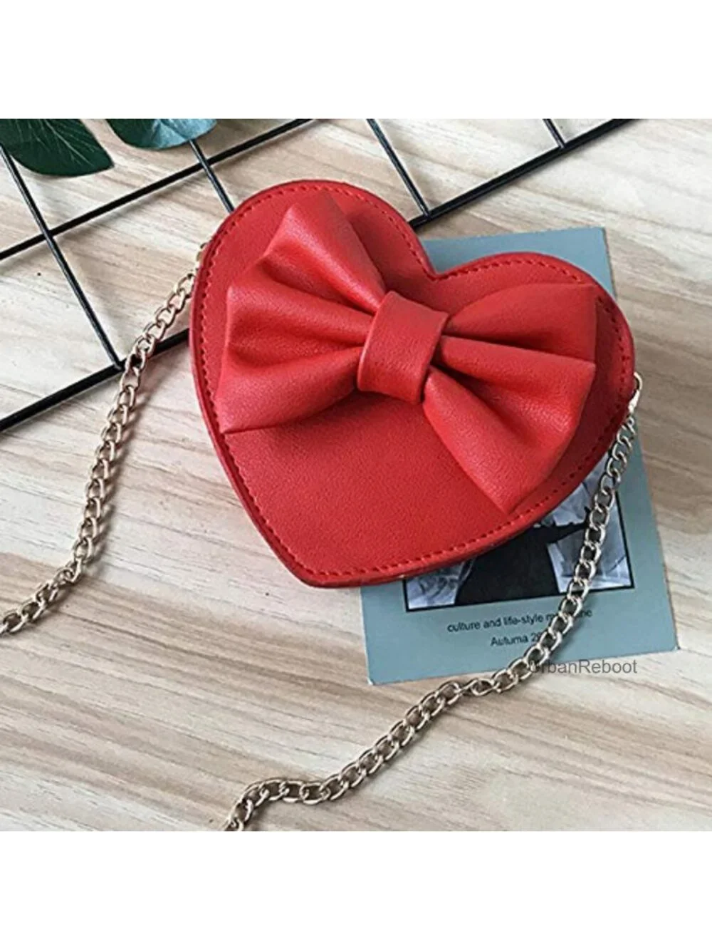 Mini Heart Shape Crossbody Purse PU Leather Adjustable Strap Girls Coin Bag